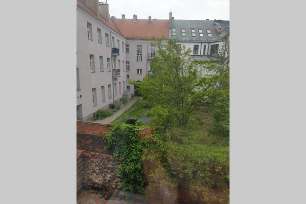 Apartament W Kamienicy Przy Plantach Kaliszki Exterior foto